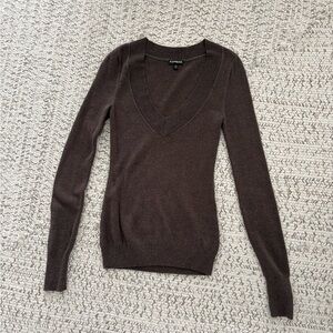Elegant Purple/Brown V-Neck Sweater